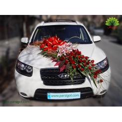 ماشین عروس با گل قرمز و سفید کد CR133